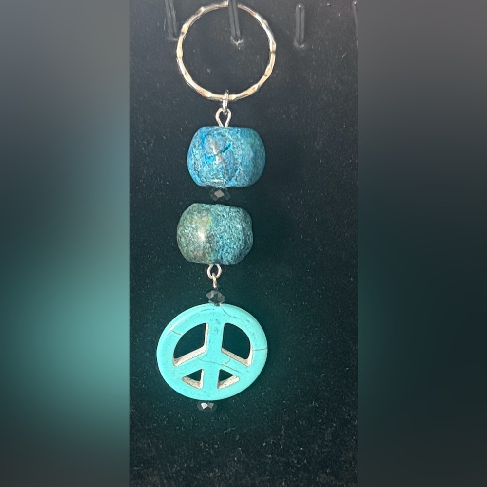 **Sold**Chunky Beaded Peace Keychain
